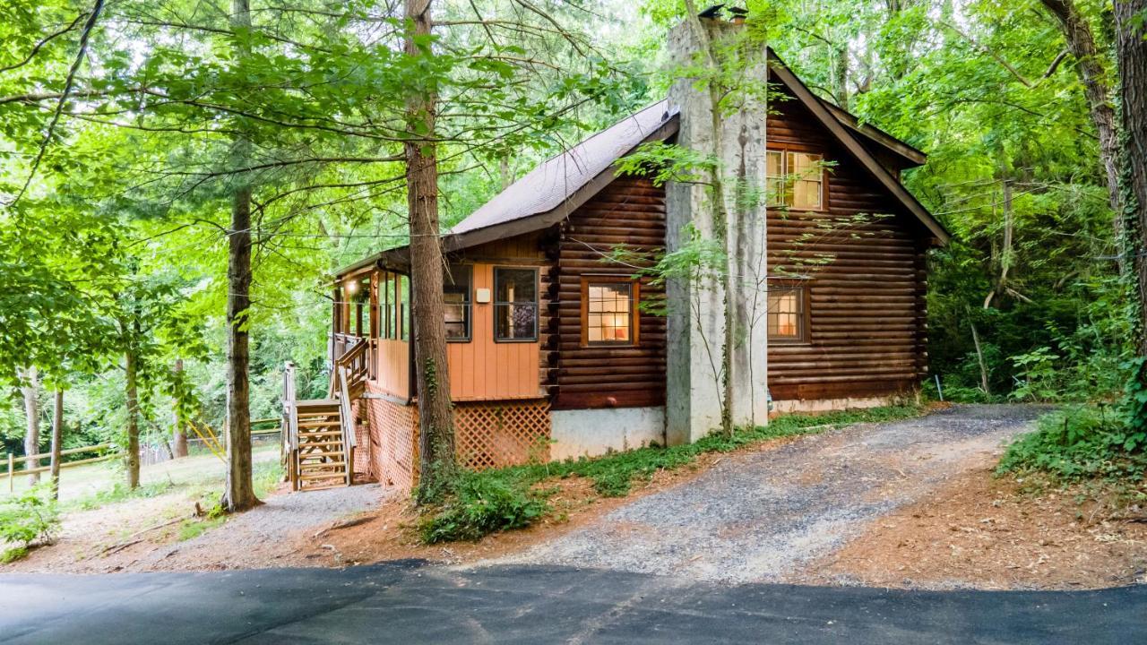Log Cabin Motor Court Ешвілл Екстер'єр фото