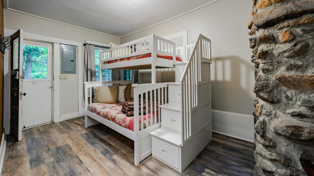 Log Cabin Motor Court Ешвілл Екстер'єр фото